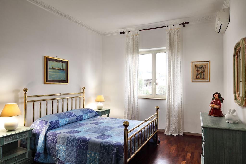 Caruso 1 By Villasandco Rentalsorrento Værelse billede